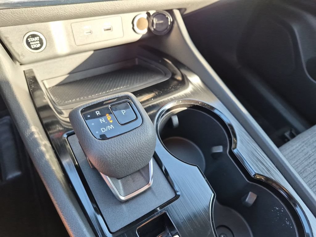 Used 2023 Nissan Rogue SV FWD image 23