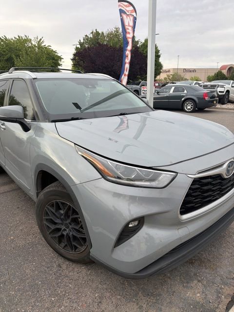 Used 2023 Toyota Highlander Bronze Edition
