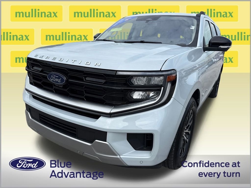 Used 2025 Ford Expedition Max Platinum AWD/4WD image 11