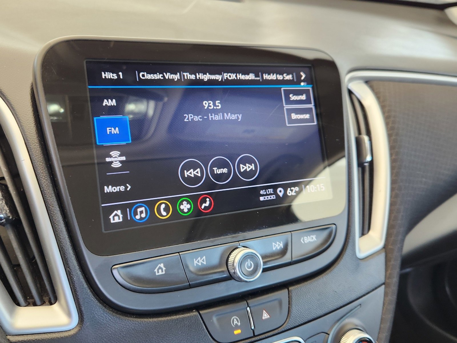 Used 2024 Chevrolet Malibu LT image 39