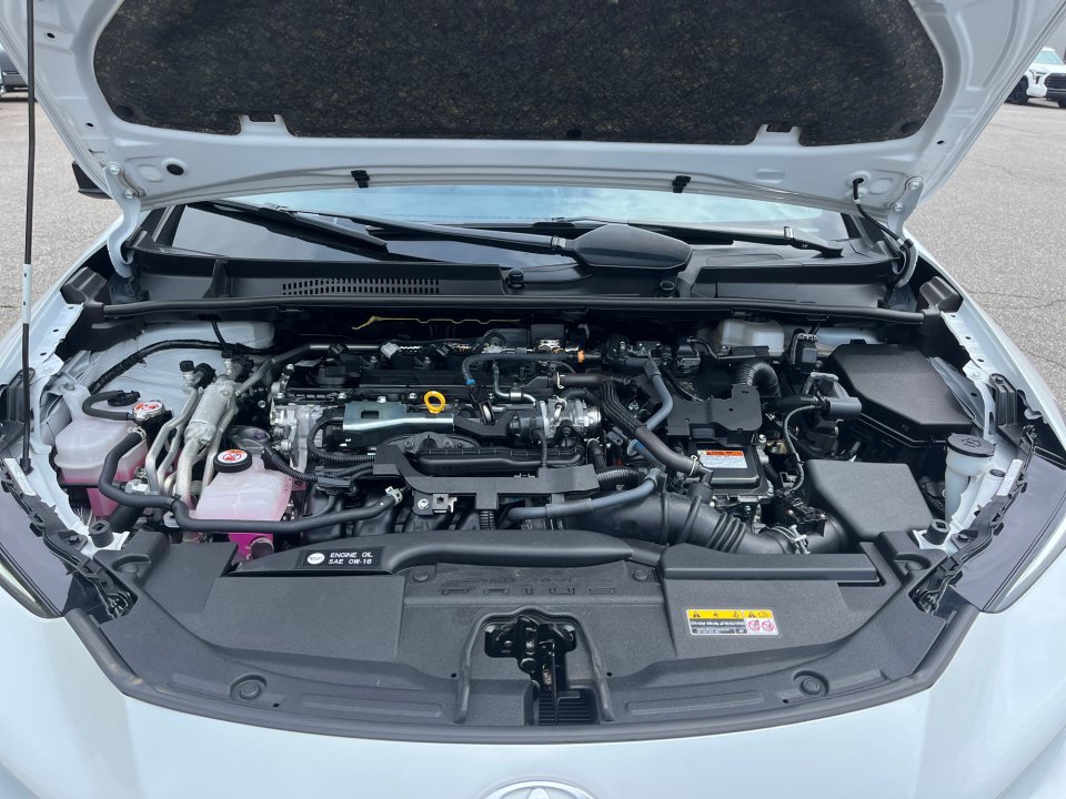 Used 2025 Toyota Prius Plug-In Hybrid FWD image 18