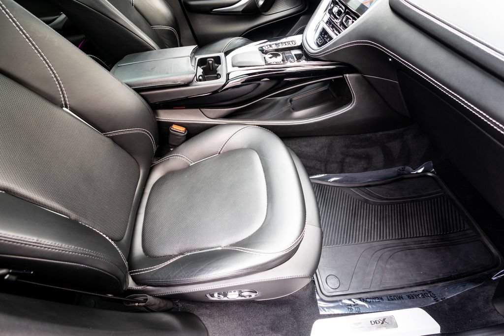 Used 2021 Aston Martin DBX AWD/4WD image 43