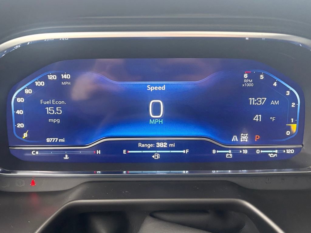 Used 2024 Chevrolet Suburban RST w/ Luxury Package image 5