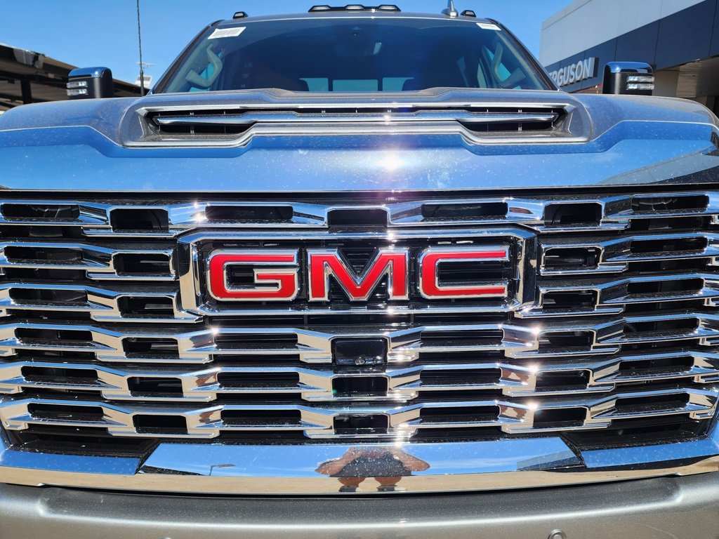New 2026 GMC Sierra 2500 Denali w/ Denali Reserve Package image 9