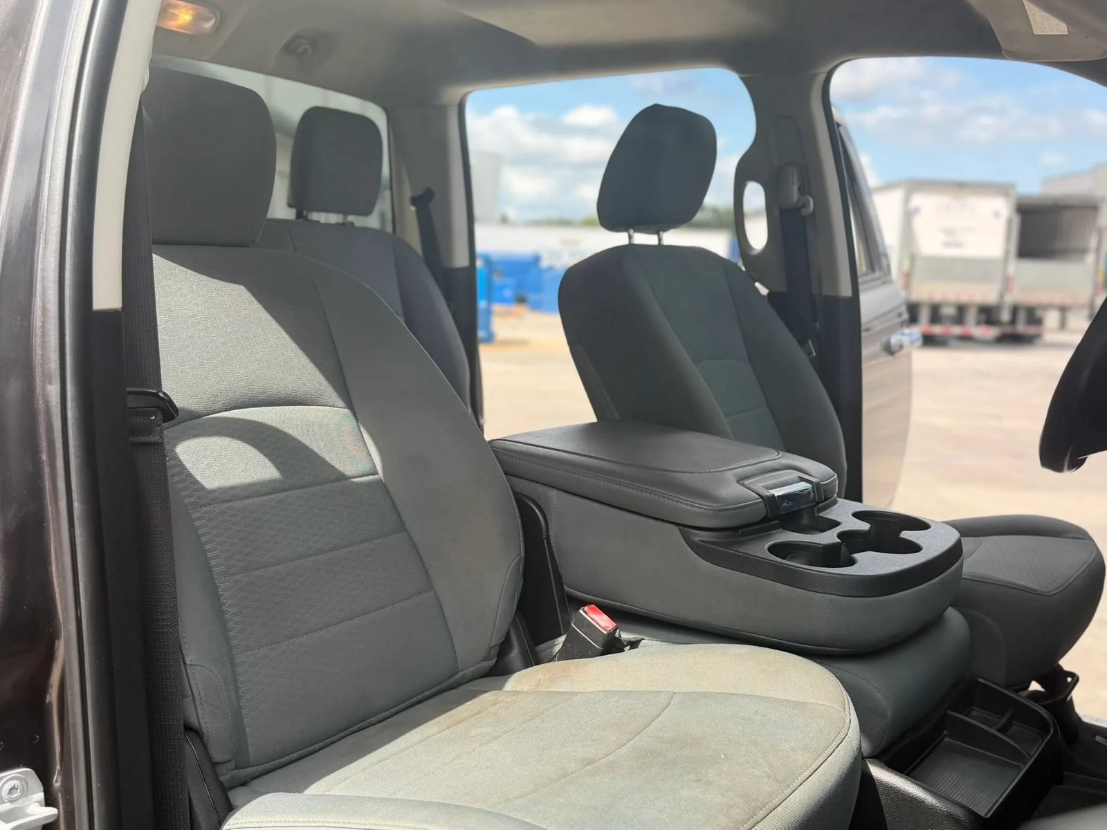 Used 2018 RAM 2500 Tradesman w/ Chrome Appearance Group RWD image 24