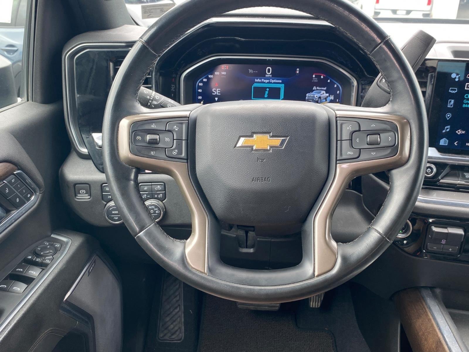 Used 2024 Chevrolet Silverado 3500 High Country w/ High Country Premium Package AWD/4WD image 8