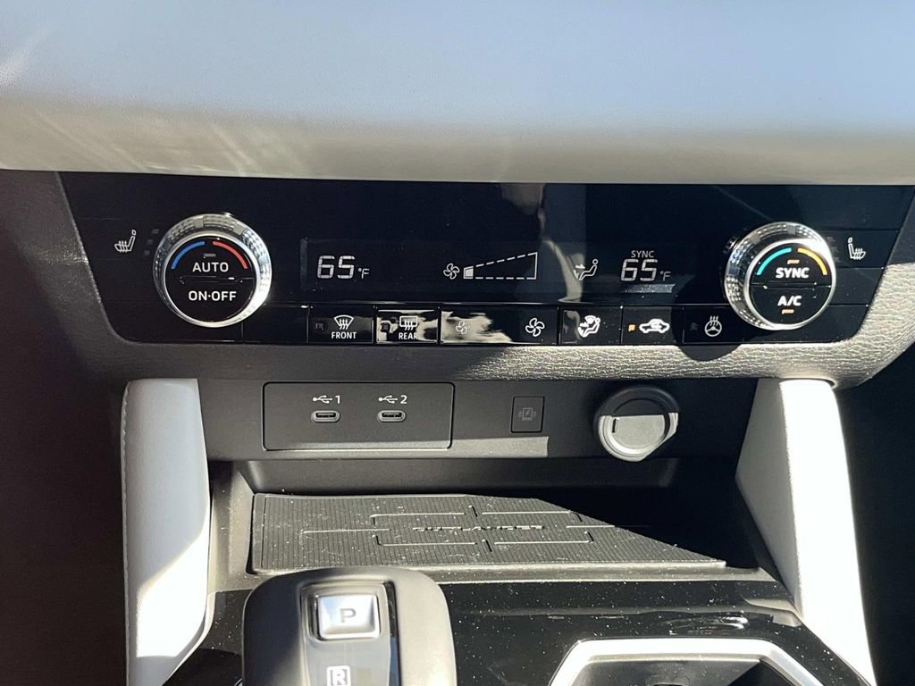New 2026 Mitsubishi Outlander SE FWD image 19