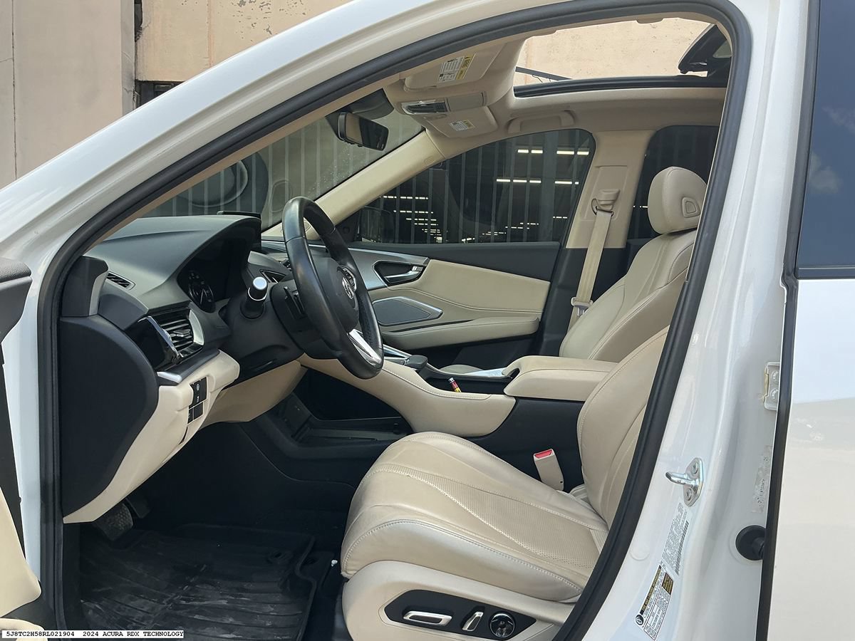 Used 2024 Acura RDX w/ Technology Package AWD/4WD image 8
