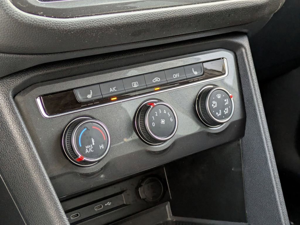 Used 2024 Volkswagen Tiguan Wolfsburg Edition image 17