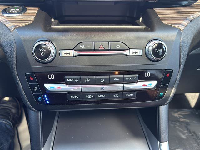 Certified 2020 Ford Explorer Limited AWD/4WD image 24