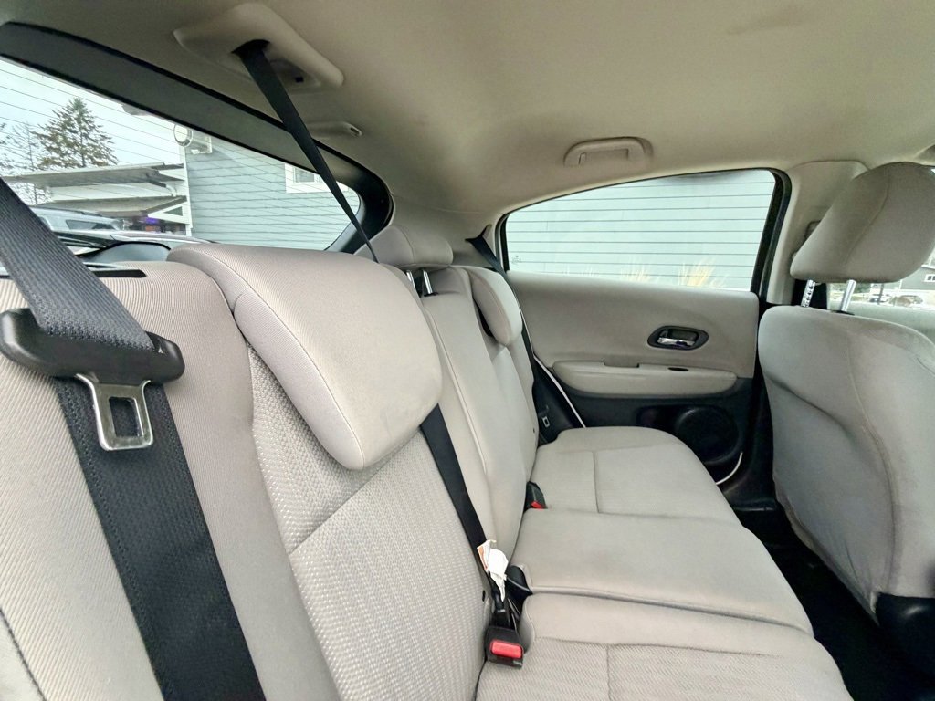 Used 2016 Honda HR-V LX image 15