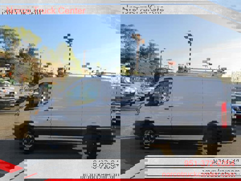 Used 2017 Ford Transit 150 T150 image 8