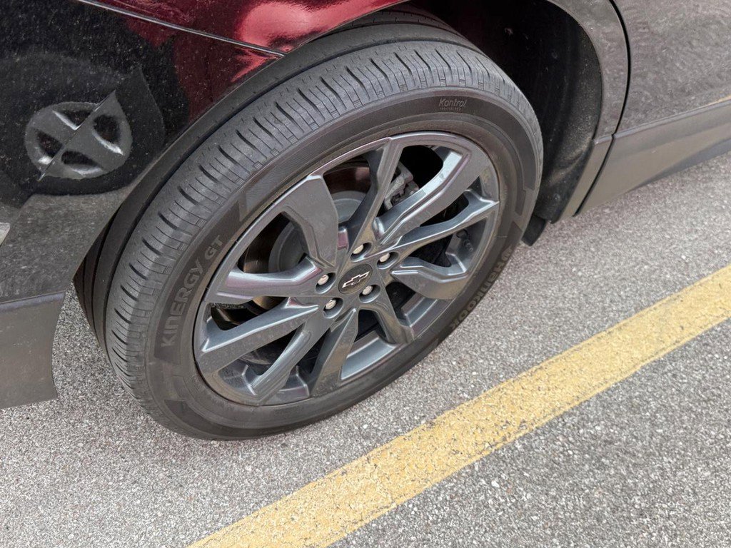 Used 2022 Chevrolet Equinox RS w/ RS Leather Package image 5