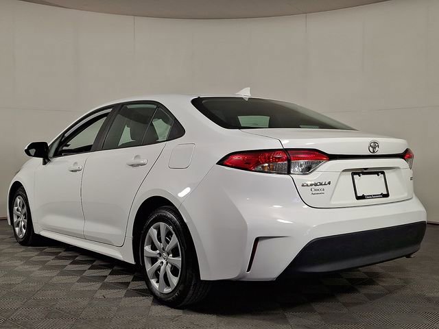 Used 2024 Toyota Corolla LE image 7