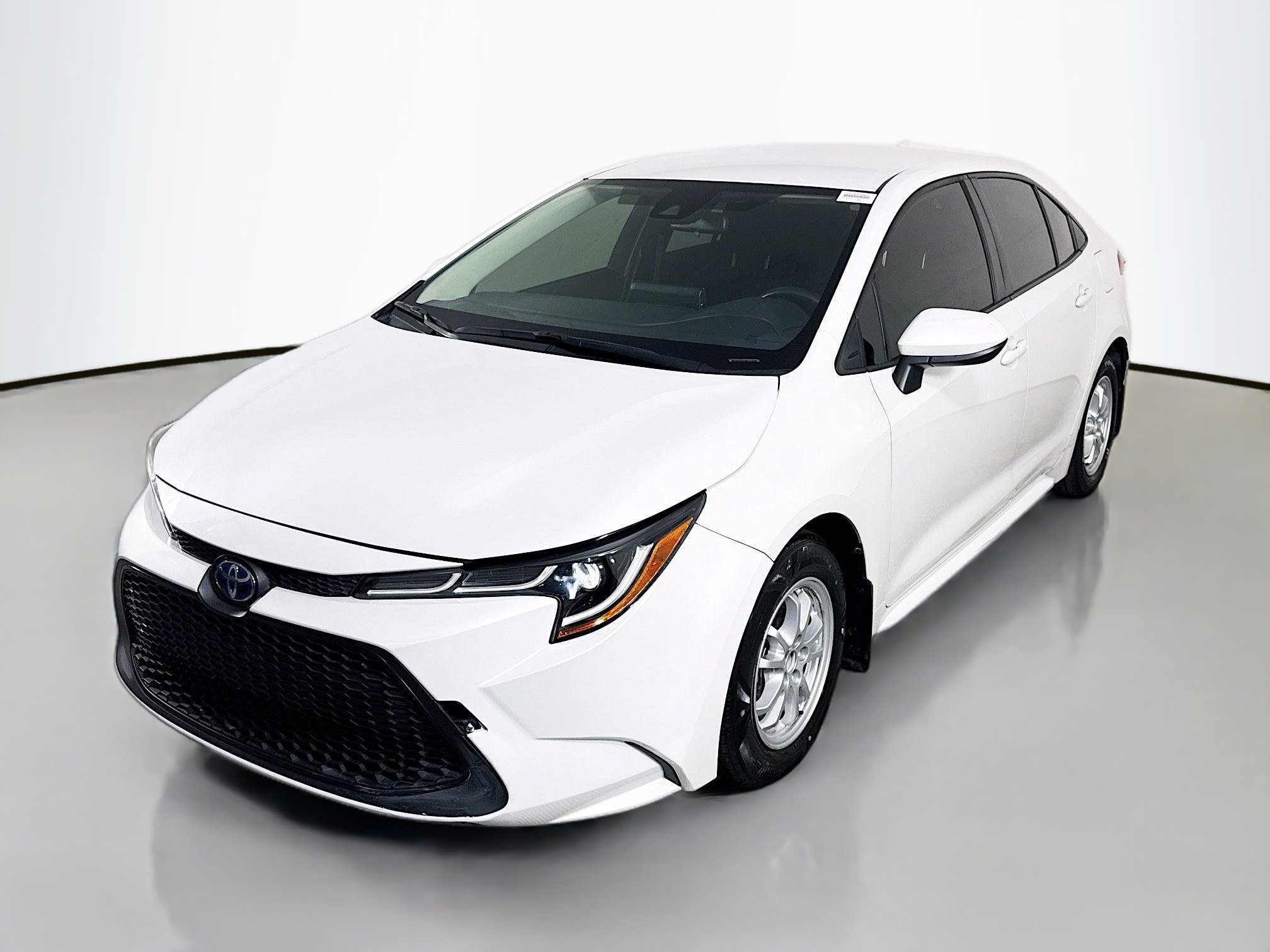Used 2022 Toyota Corolla LE image 4