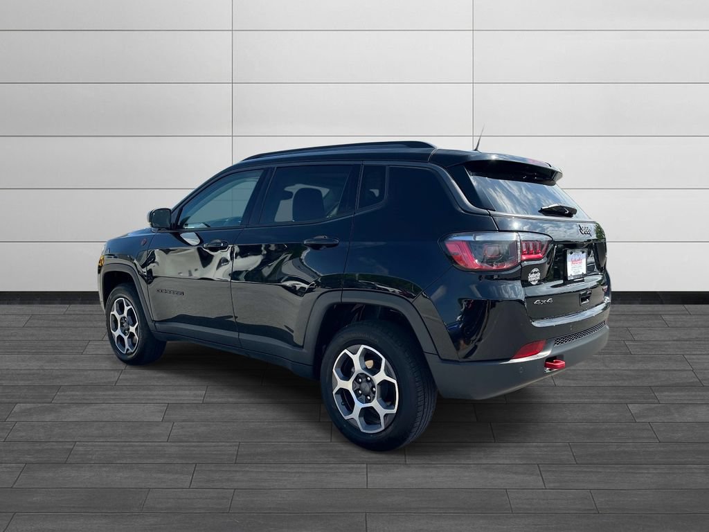 Used 2022 Jeep Compass Trailhawk w/ Sun and Sound Group AWD/4WD image 5