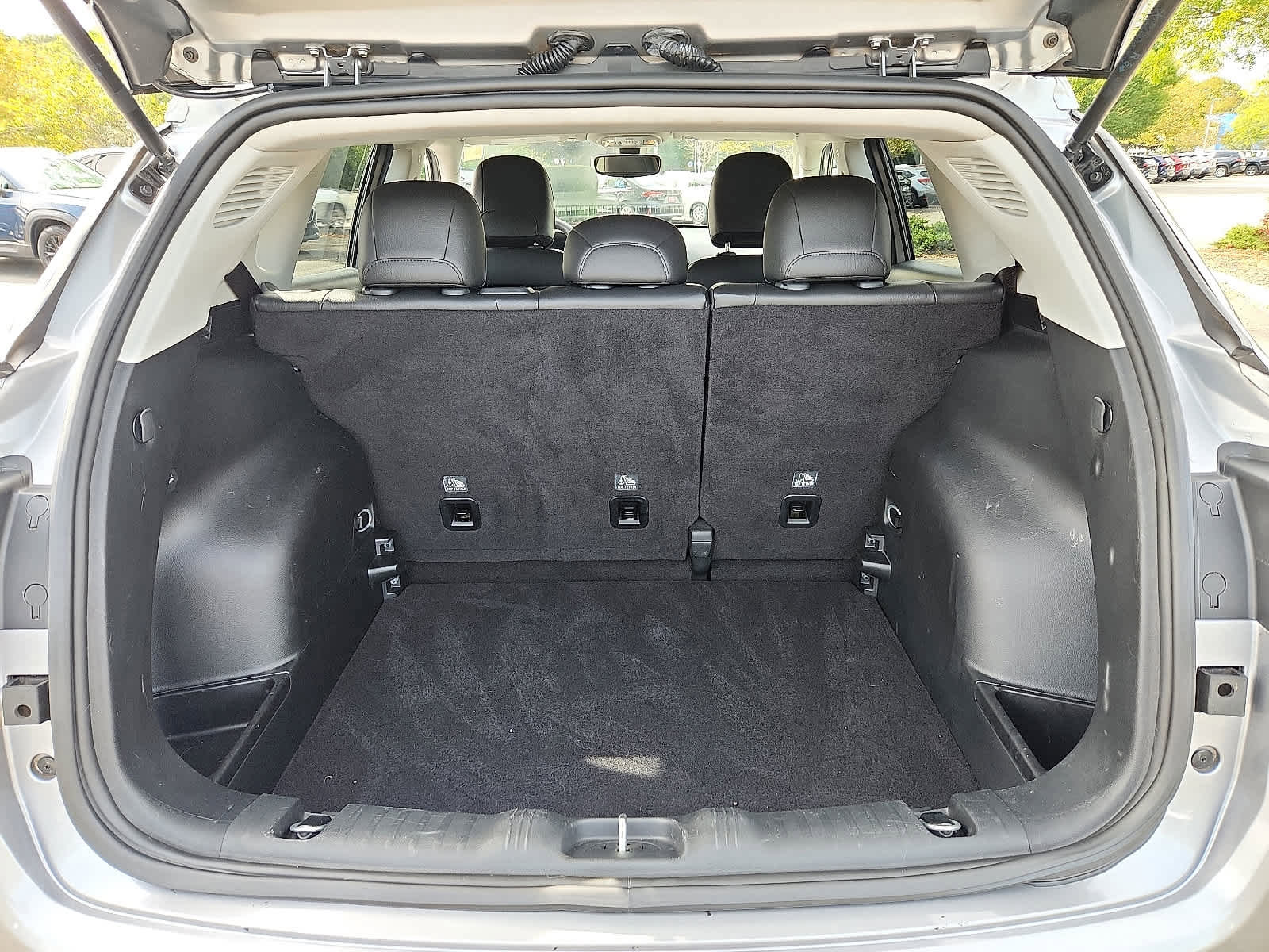 Used 2019 Jeep Compass Latitude w/ Popular Equipment Group image 29