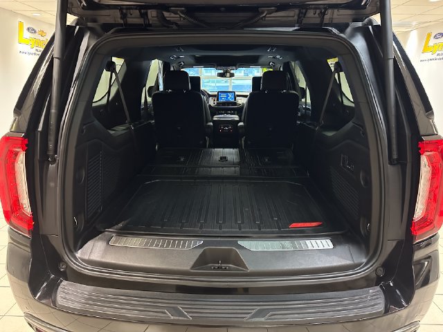 Used 2021 GMC Yukon XL AT4 w/ AT4 Premium Plus Package AWD/4WD image 26