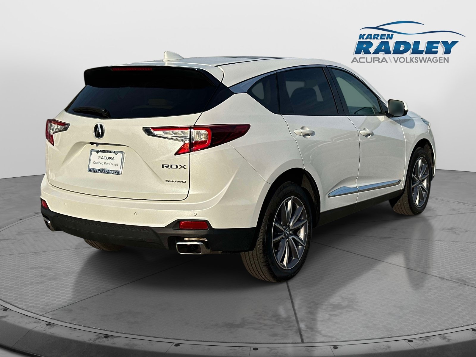 Used 2023 Acura RDX w/ Technology Package AWD/4WD image 2
