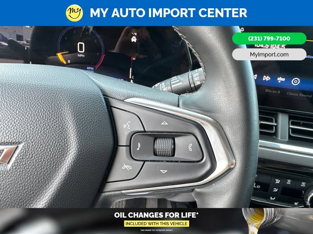 Used 2025 Chevrolet Trax ACTIV FWD image 17