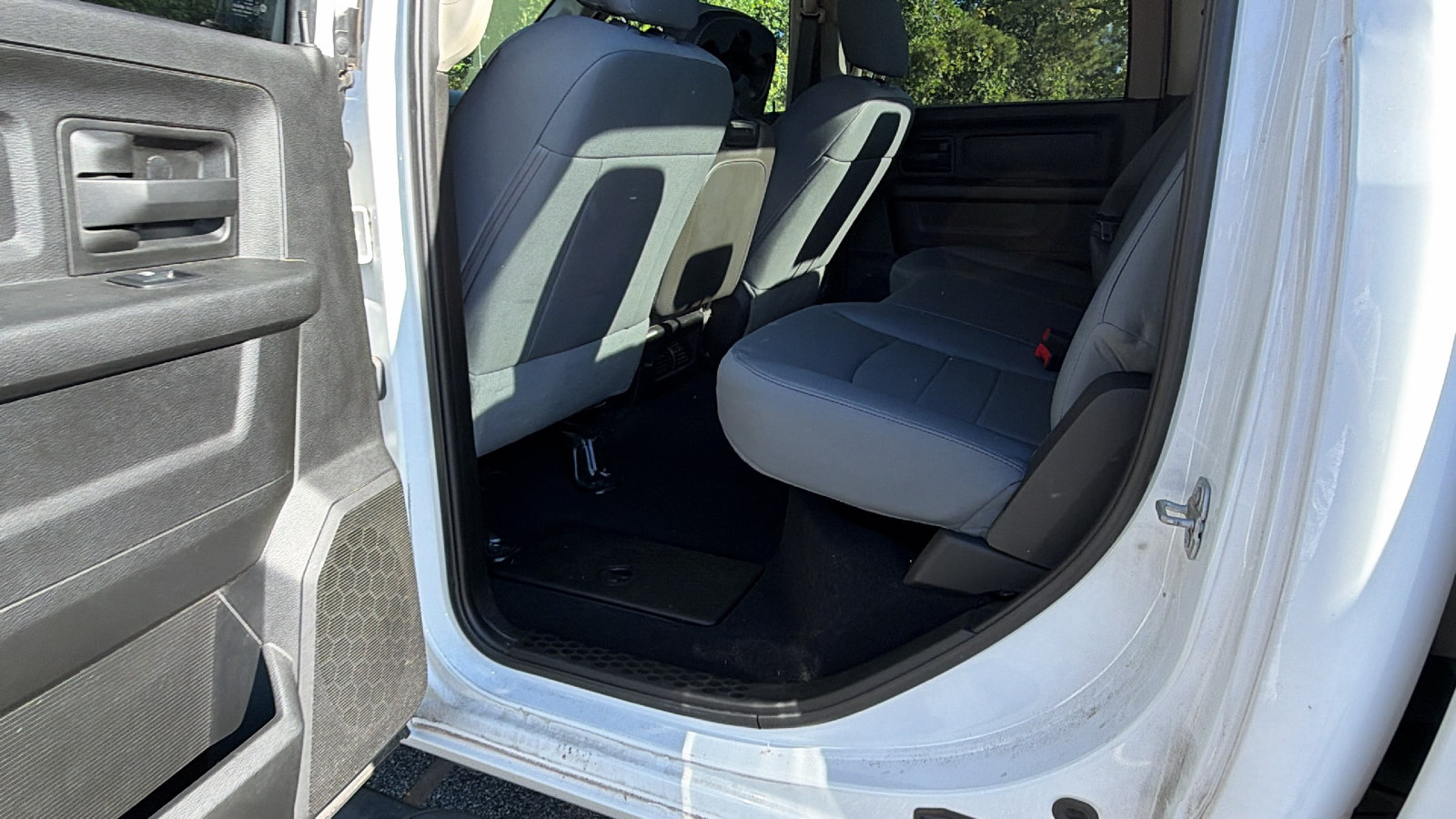 Used 2018 RAM 2500 Tradesman w/ Chrome Appearance Group AWD/4WD image 24