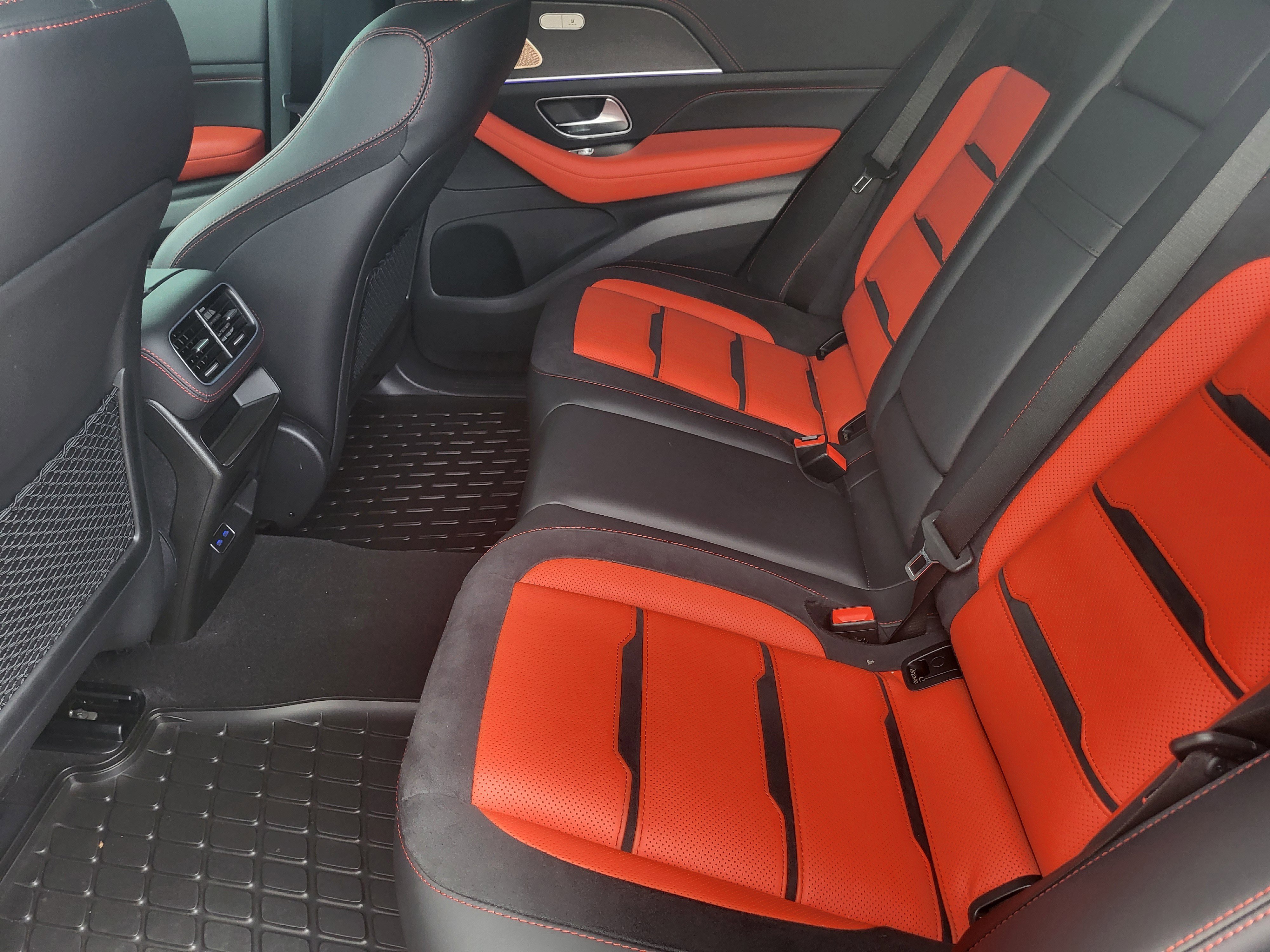 Used 2024 Mercedes-Benz GLE 53 AMG 4MATIC image 25