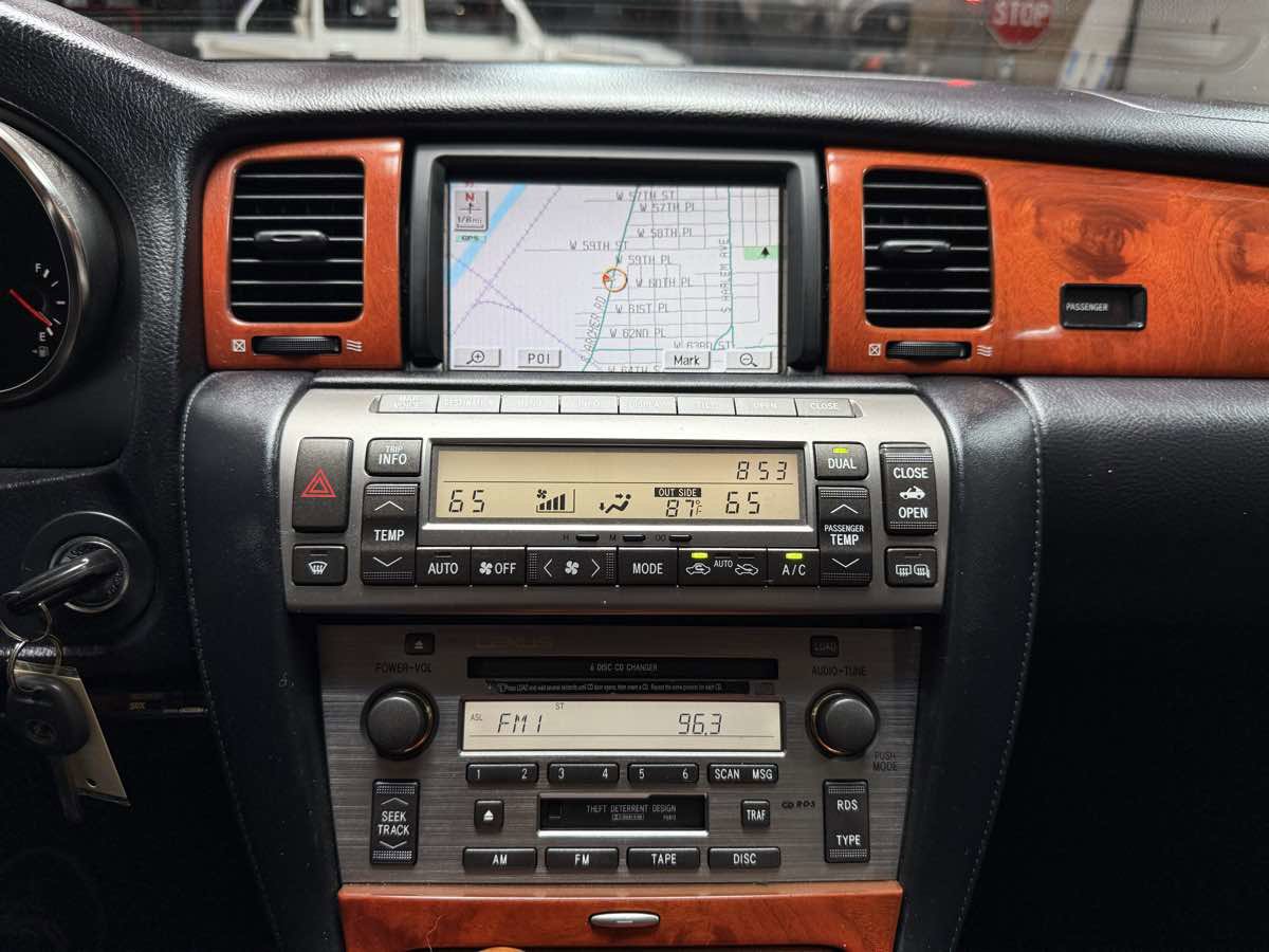 Used 2002 Lexus SC 430 Convertible RWD image 25