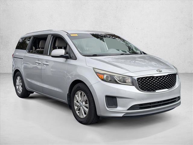Used 2016 Kia Sedona LX w/ LX Convenience Package image 3