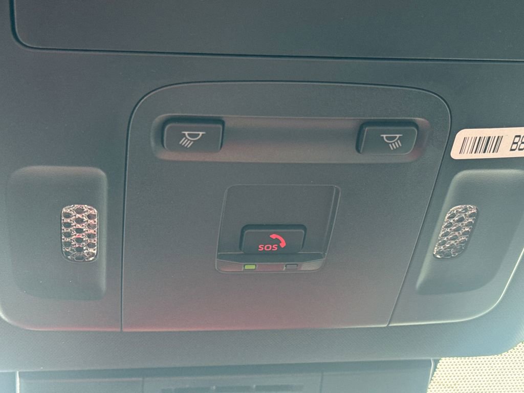 New 2026 Toyota Camry SE FWD image 32