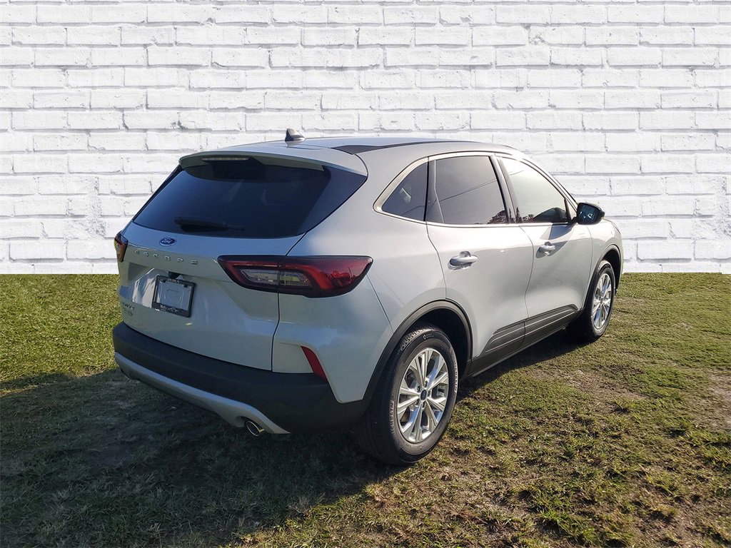 New 2026 Ford Escape Active w/ Tech Pack #1 image 2