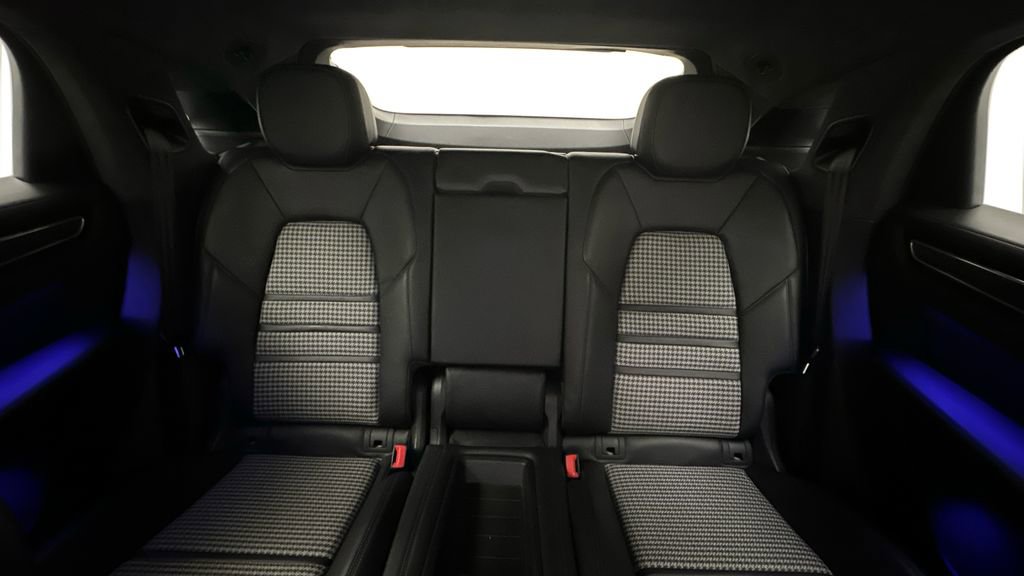 Used 2021 Porsche Cayenne GTS AWD/4WD image 15