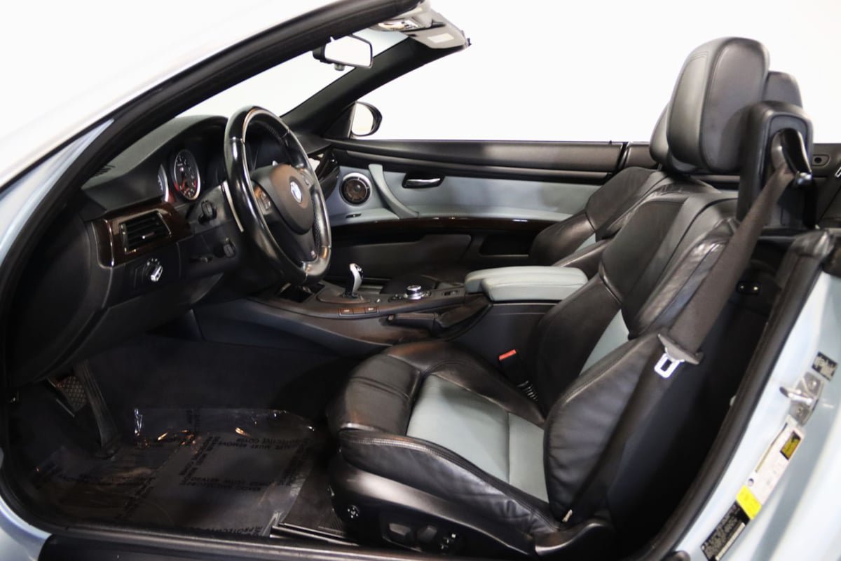 Used 2011 BMW M3 Convertible RWD image 41