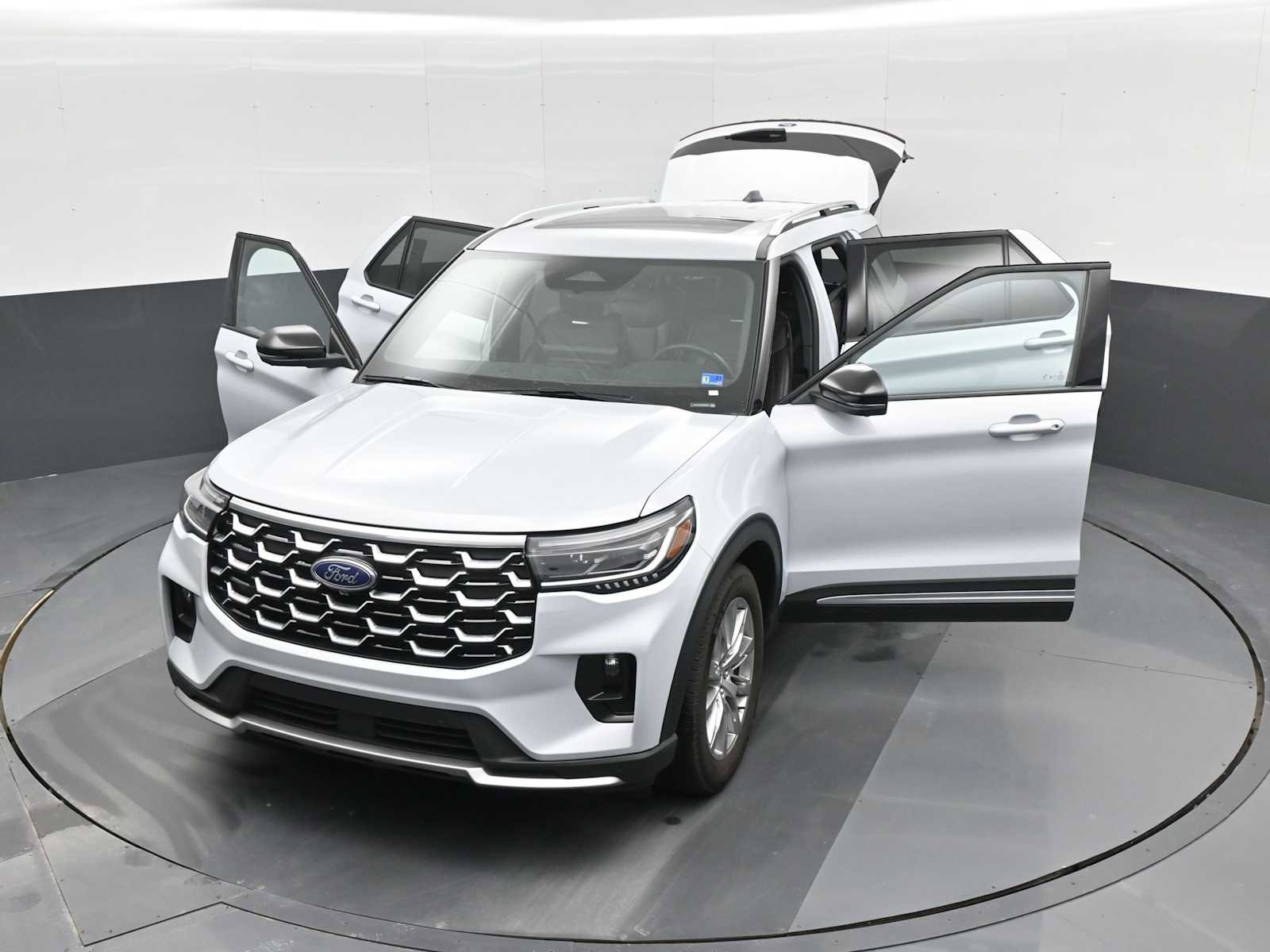 Used 2025 Ford Explorer Platinum image 38