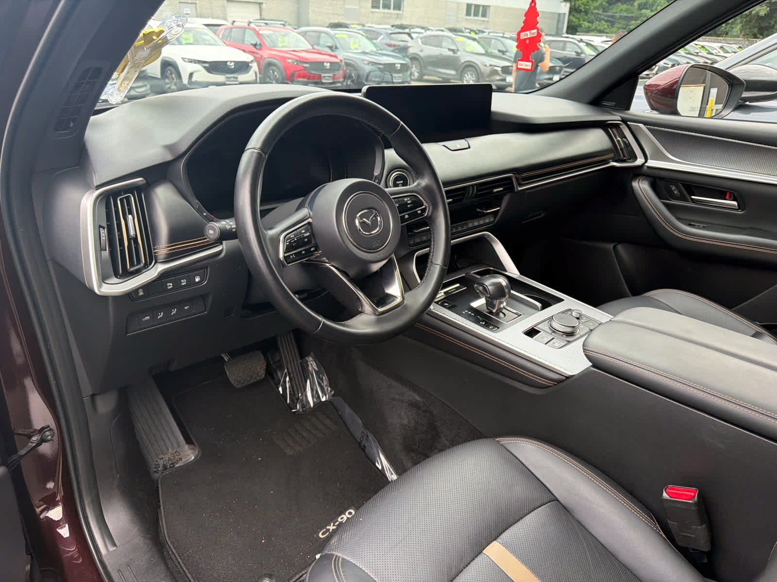 Used 2025 MAZDA CX-90 Plug-In Hybrid w/ Premium Plus AWD/4WD image 4