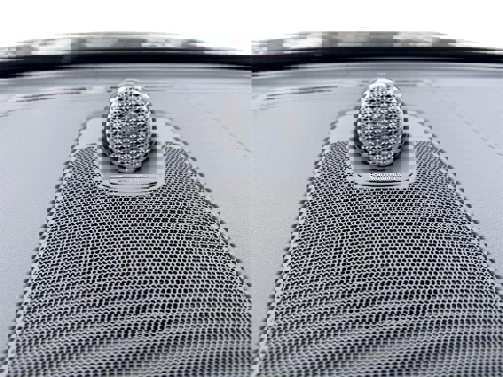 New 2026 Volvo XC60 T8 Ultra w/ Protection Package Premier image 18