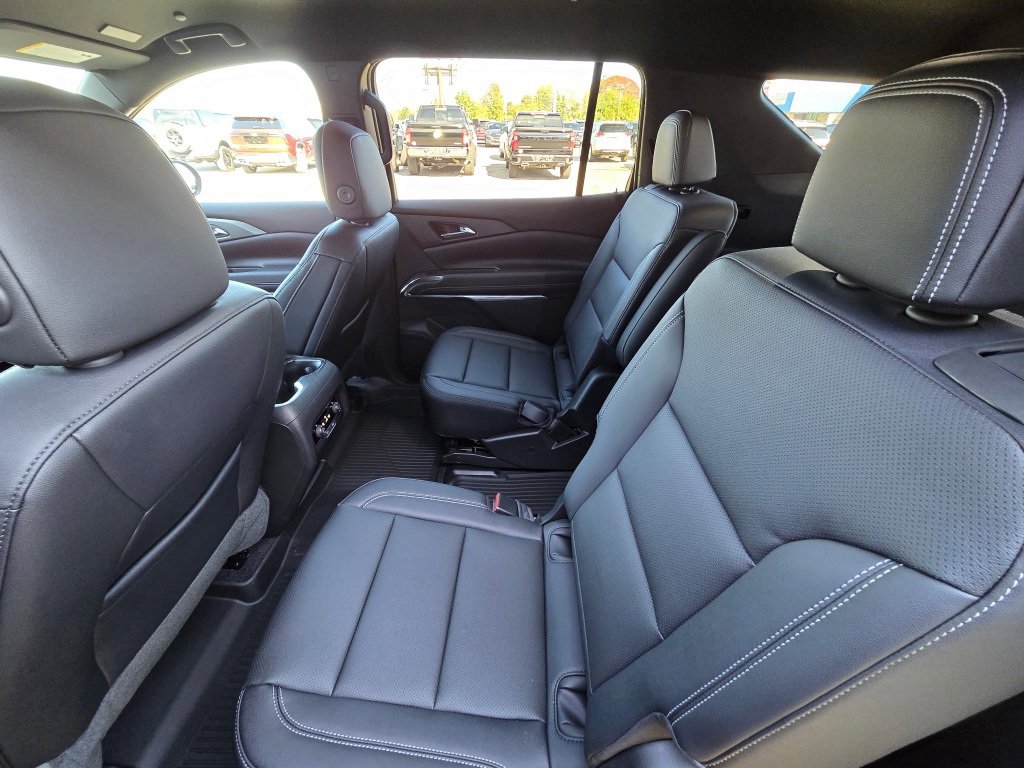 New 2026 Chevrolet Traverse LT image 24