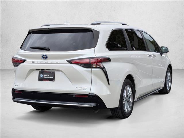 Used 2021 Toyota Sienna Platinum AWD/4WD image 5