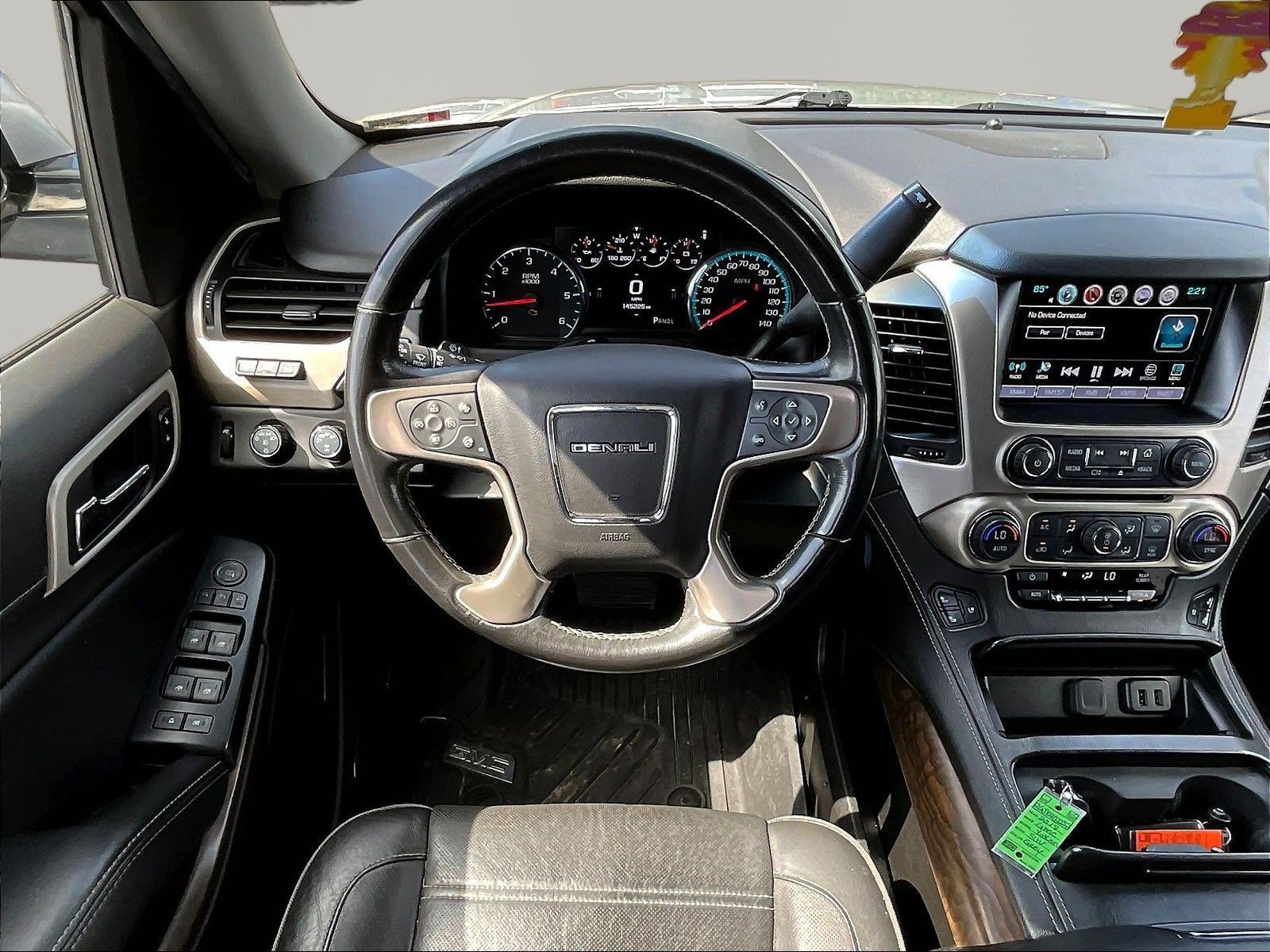 Used 2018 GMC Yukon XL Denali w/ Denali Ultimate Package AWD/4WD image 8