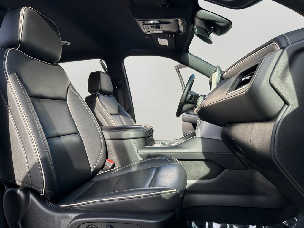 Used 2024 GMC Yukon SLT image 23