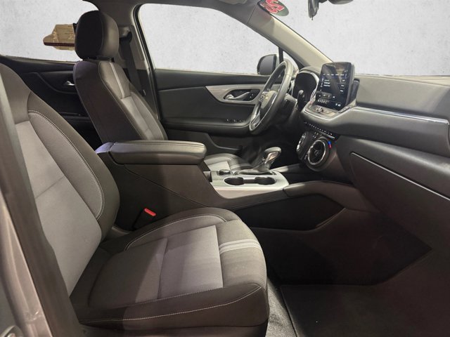 Used 2026 Chevrolet Blazer LT FWD image 18