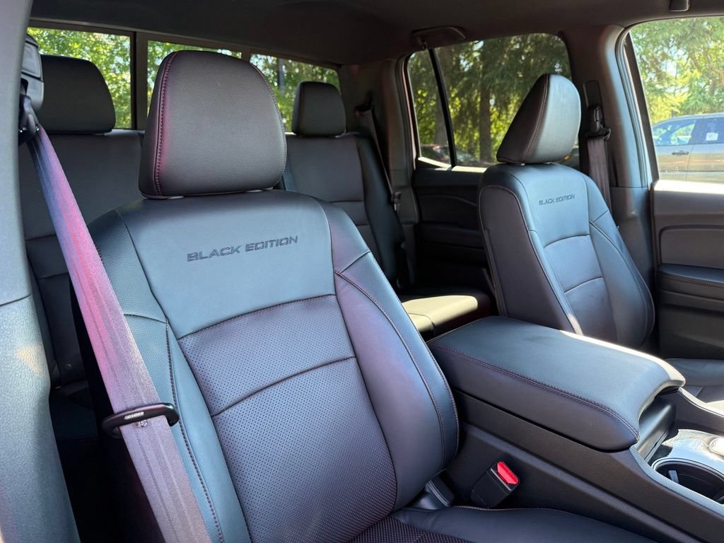 Used 2025 Honda Ridgeline Black Edition image 22