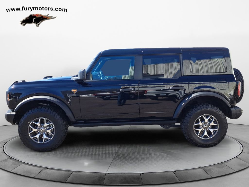Used 2025 Ford Bronco Badlands image 6