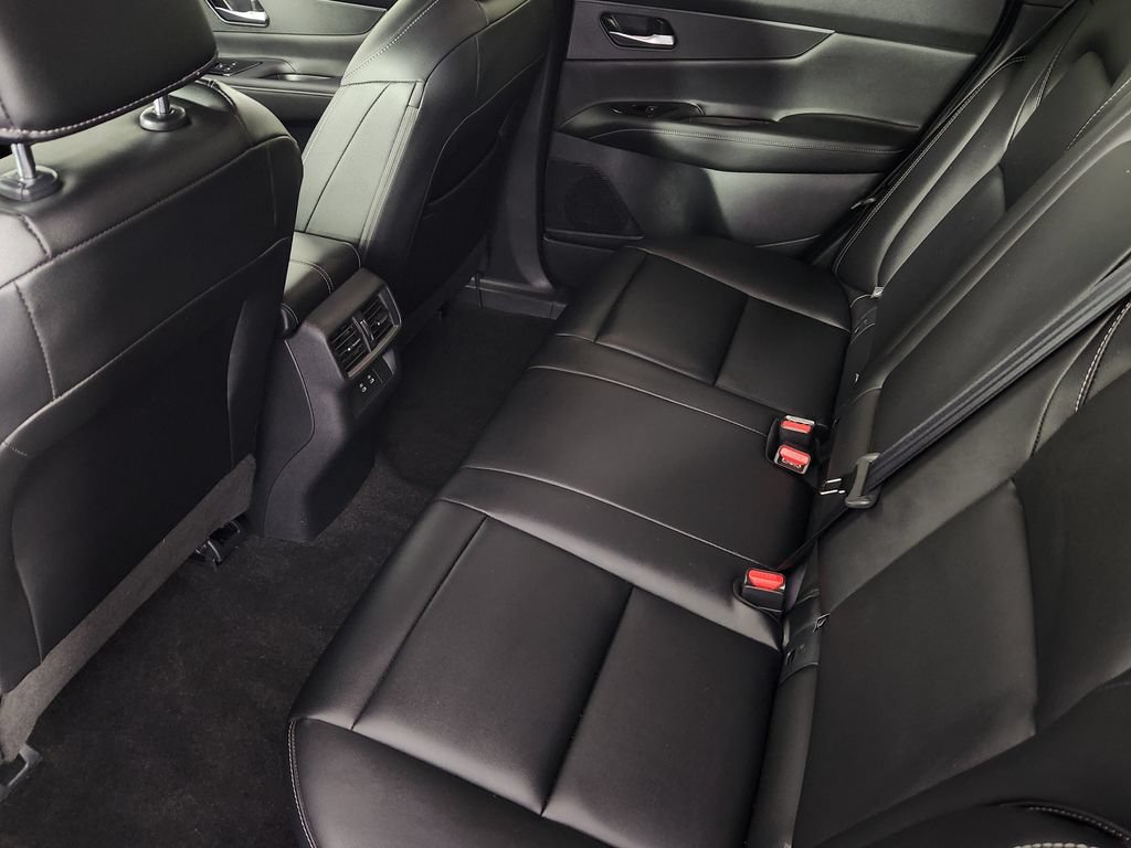 Certified 2025 Nissan Murano SV AWD/4WD image 17