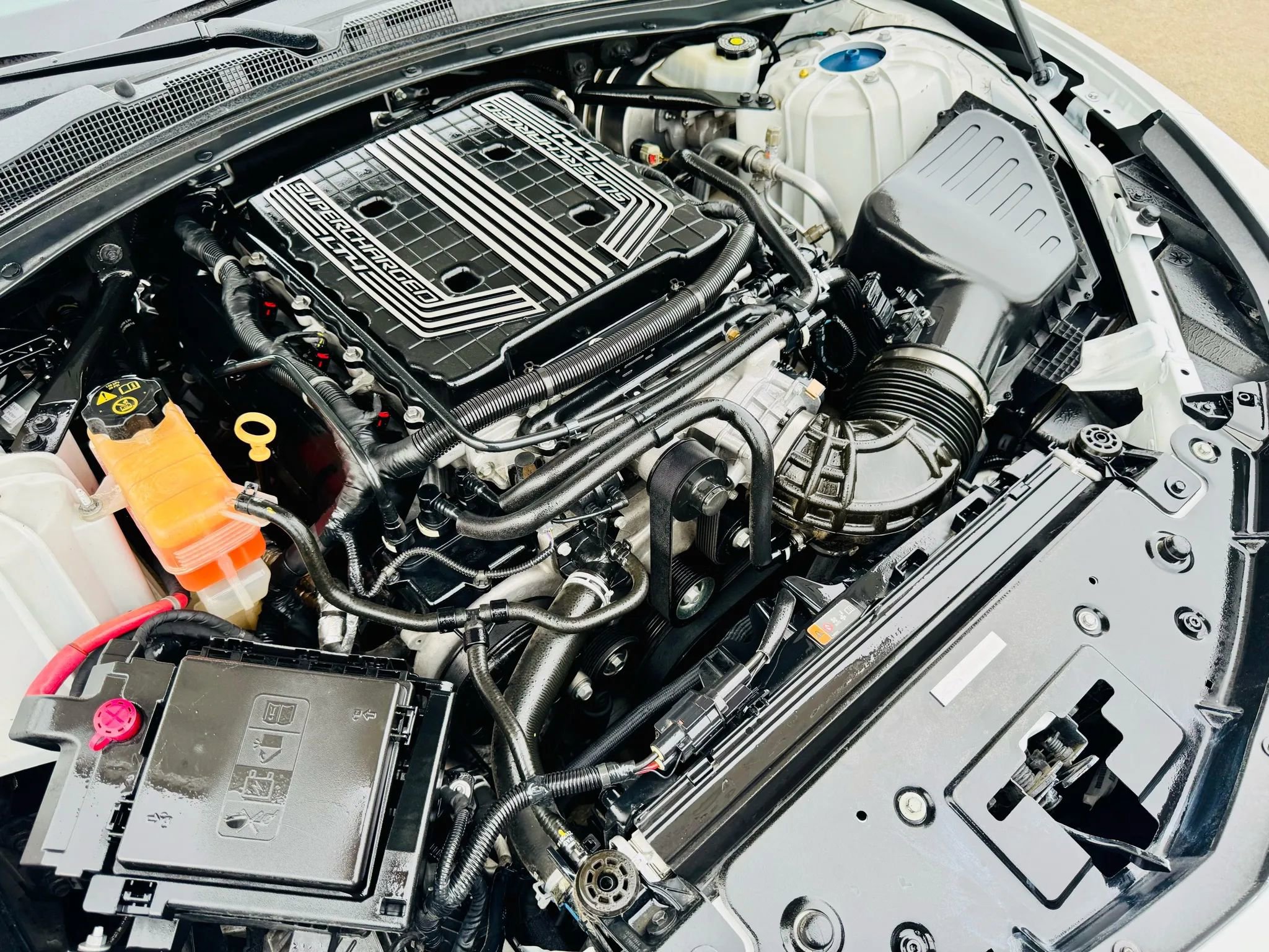 Used 2018 Chevrolet Camaro ZL1 image 30