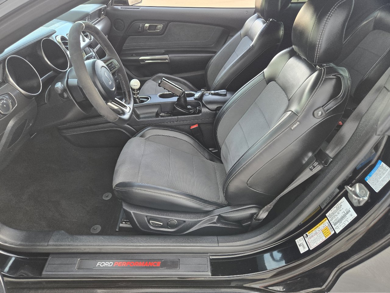 Used 2019 Ford Mustang Shelby GT350 w/ Technology Package image 7