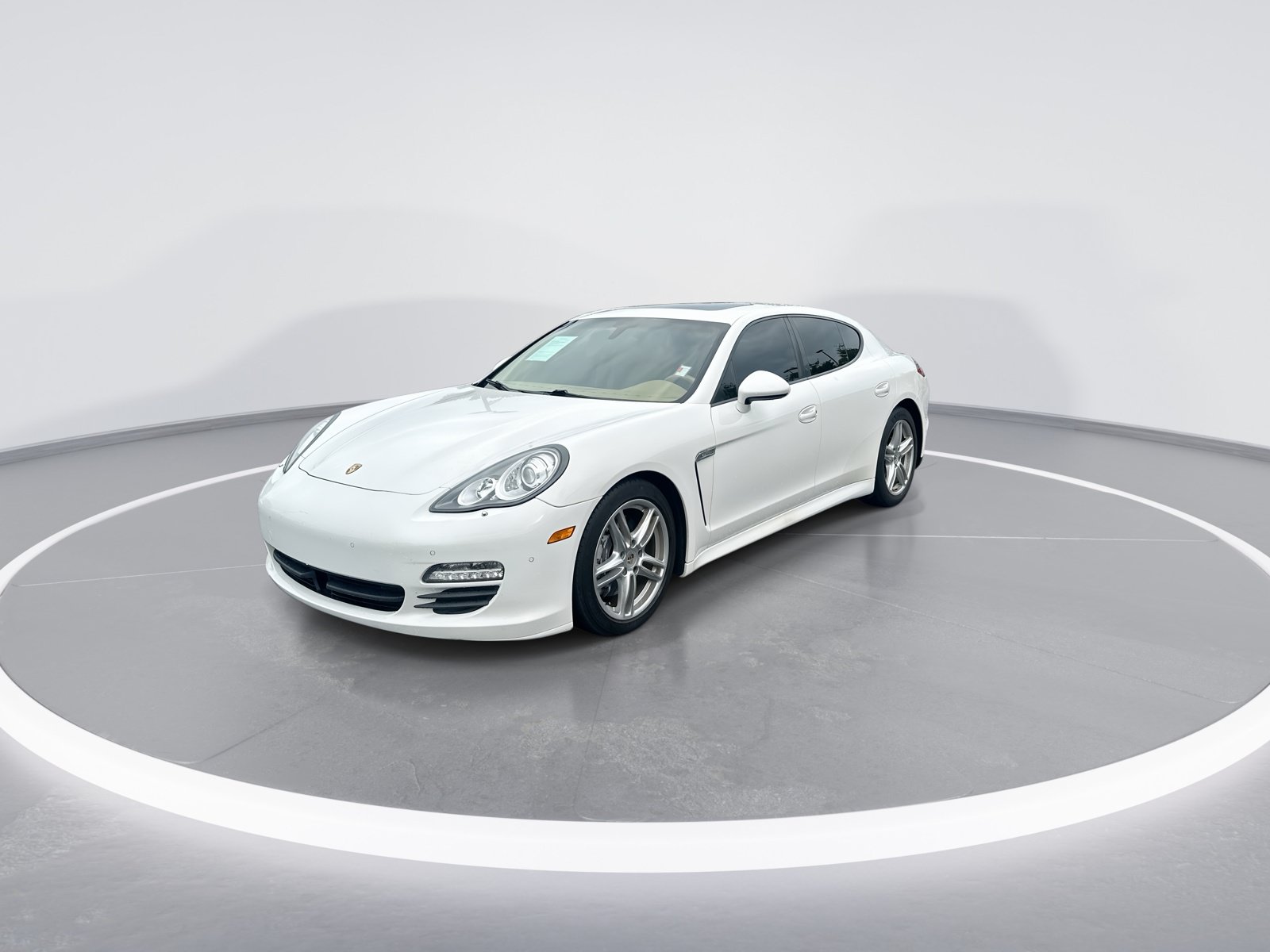 Used 2012 Porsche Panamera image 5
