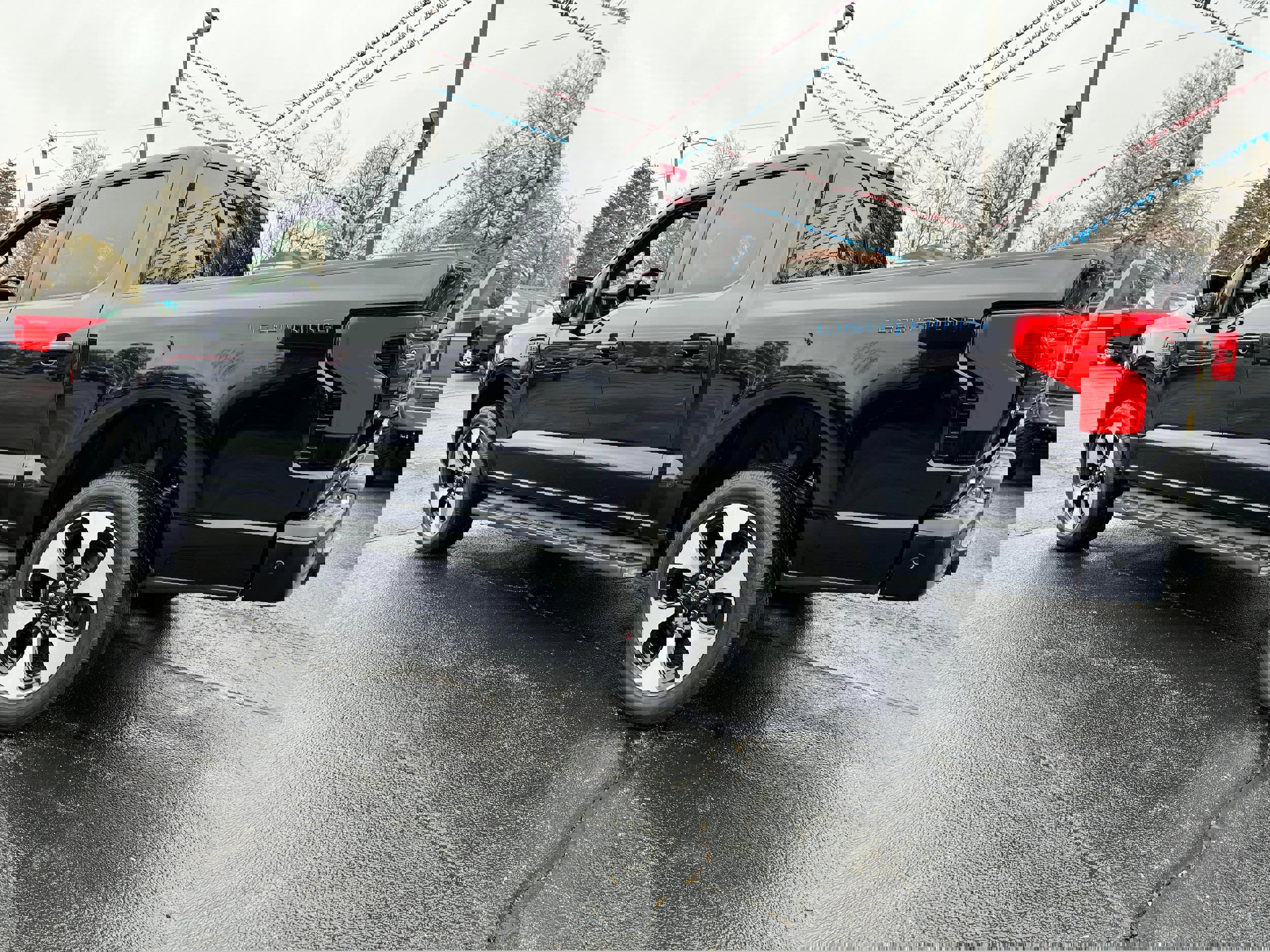 New 2023 Ford F150 Lightning Platinum image 9