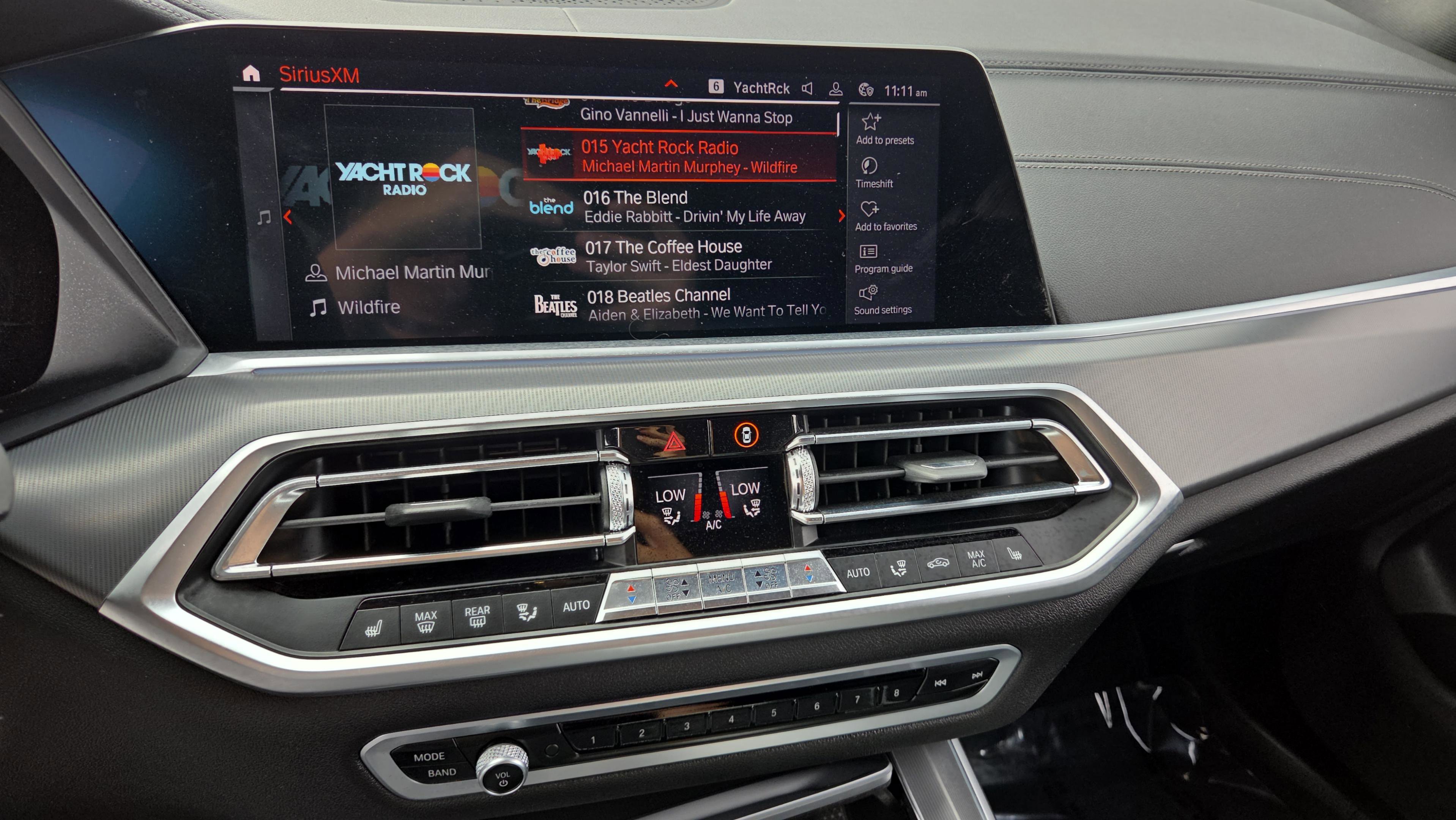 Used 2019 BMW X5 xDrive50i w/ Parking Assistance Package image 24