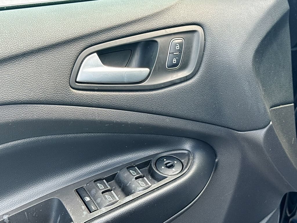 Used 2019 Ford Escape SE AWD/4WD image 18