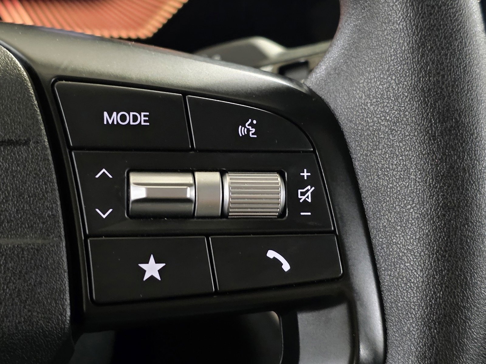 Used 2025 Kia K4 LXS image 30